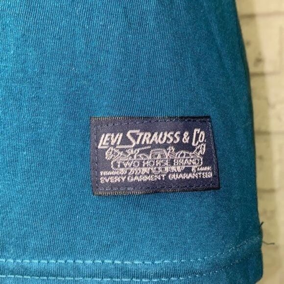 Levi’s Tee-Shirt Size L - Picture 2 of 6